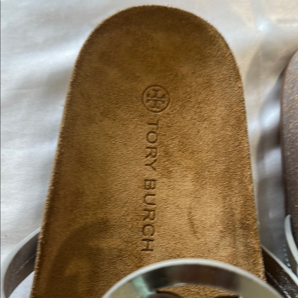 Tory Burch Silver Tan Sandals with Logo - Picture 5 of 5
